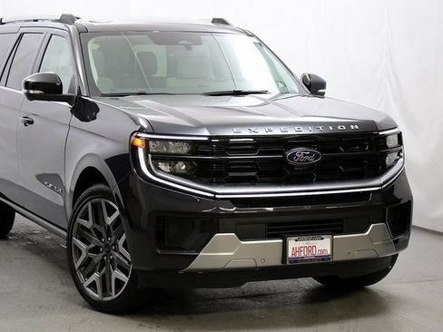 New 2025 Ford Expedition Max Platinum w/ Platinum Ultimate Package image 2