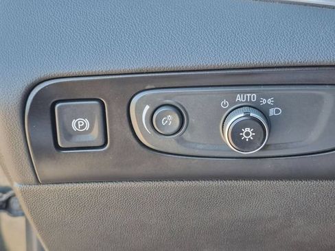 Certified 2018 Buick Enclave Avenir w/ Avenir Technology Package AWD/4WD image 17
