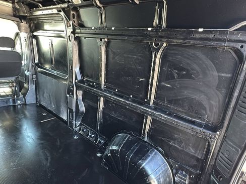 Used 2025 RAM ProMaster 2500 FWD image 16