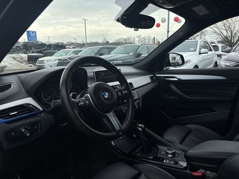 Used 2017 BMW X1 xDrive28i image 15