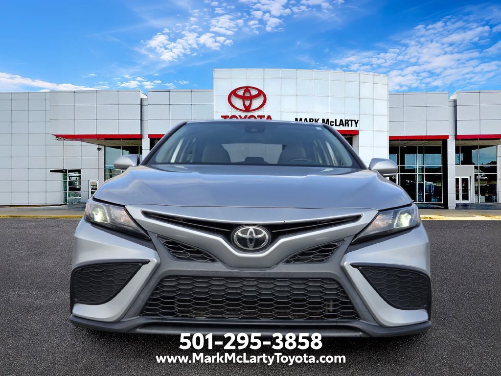 Used 2022 Toyota Camry SE FWD image 8