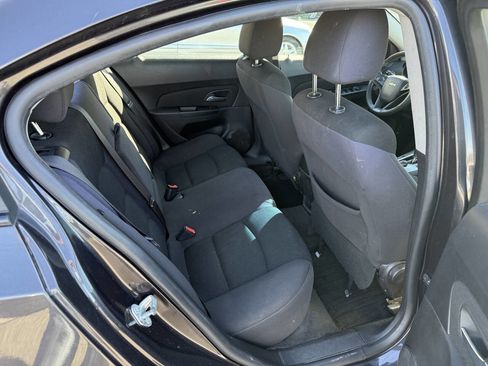 Used 2015 Chevrolet Cruze LT image 18
