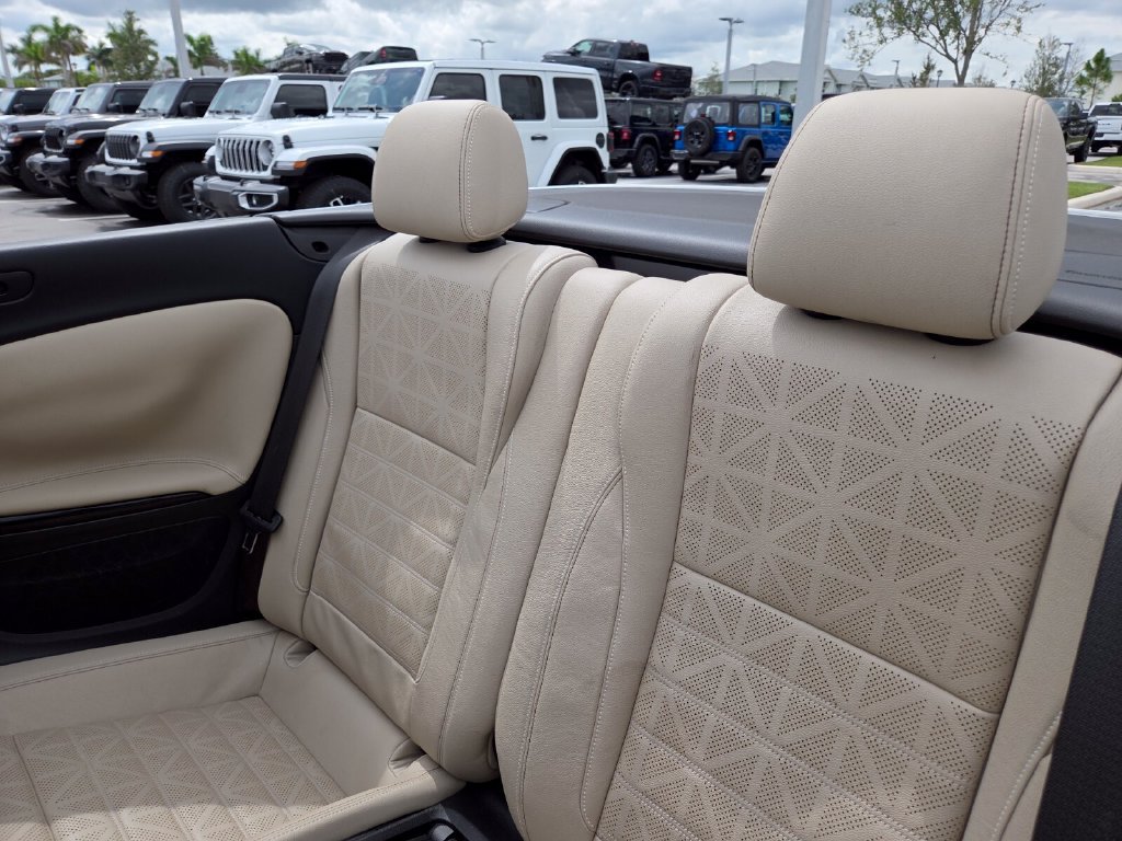 Used 2016 Buick Cascada Premium FWD image 22