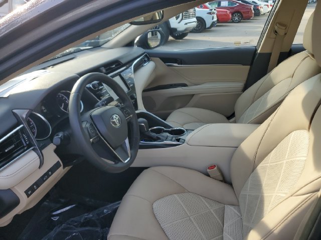 Used 2018 Toyota Camry XLE FWD image 22