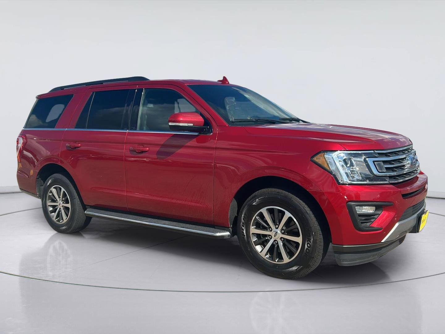 Used 2021 Ford Expedition XLT RWD image 3