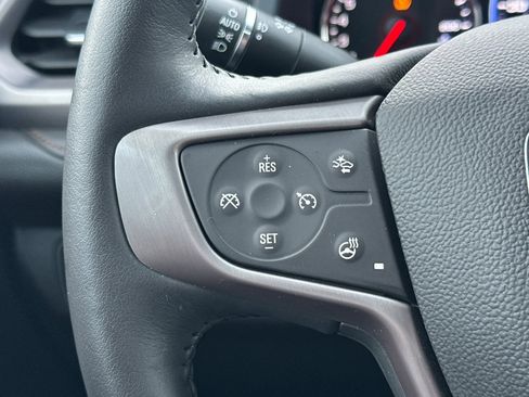 Used 2022 GMC Acadia AT4 w/ Technology Package image 38