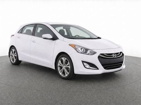 Used 2014 Hyundai Elantra GT w/ Option Group 02 FWD image 1