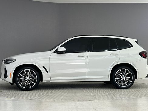Used 2024 BMW X3 sDrive30i w/ M Sport Package RWD image 2