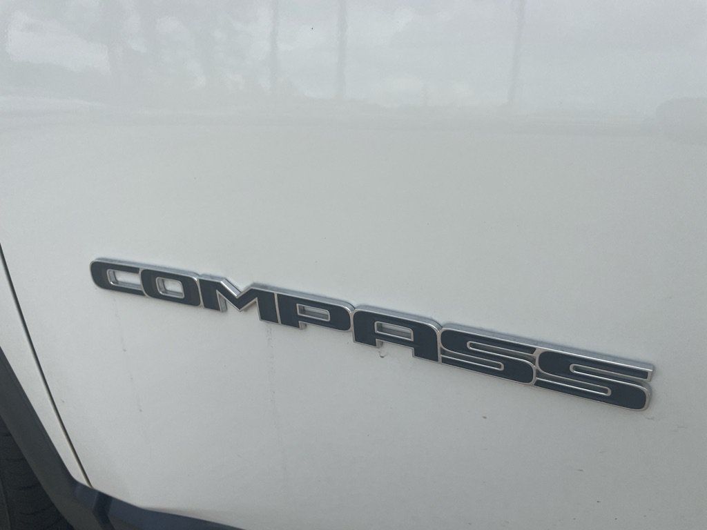 Used 2020 Jeep Compass Limited FWD image 13