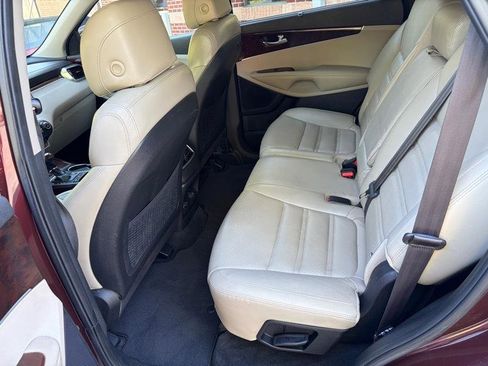 Used 2017 Kia Sorento EX AWD/4WD image 31