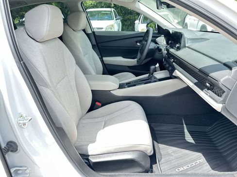 Used 2023 Honda Accord EX image 18