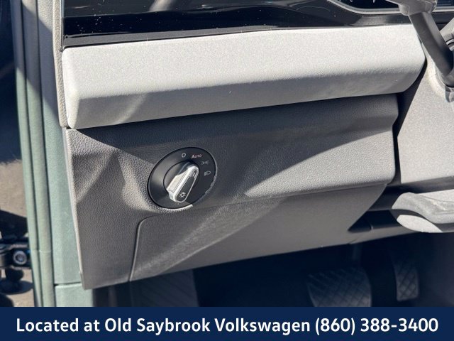 Certified 2025 Volkswagen Jetta SE FWD image 33
