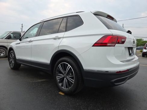 Used 2024 Volkswagen Tiguan Wolfsburg Edition w/ Panoramic Sunroof Package AWD/4WD image 5