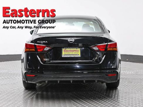 Used 2023 Nissan Altima 2.5 S FWD image 6