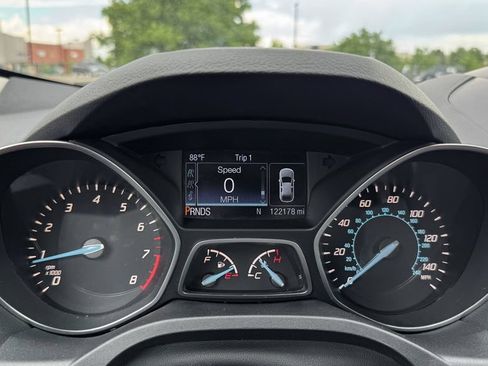 Used 2015 Ford Escape SE w/ Equipment Group 201A AWD/4WD image 17