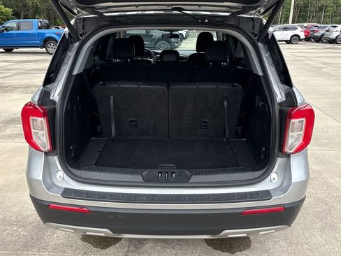 Used 2023 Ford Explorer XLT w/ Equipment Group 202A RWD image 29