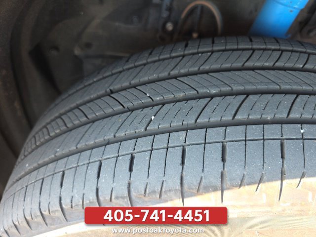Used 2025 Toyota RAV4 SE AWD/4WD image 31