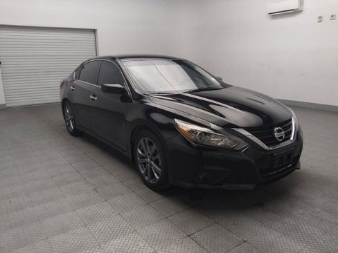 Used 2018 Nissan Altima 2.5 SR w/ SR Special Edition FWD image 13