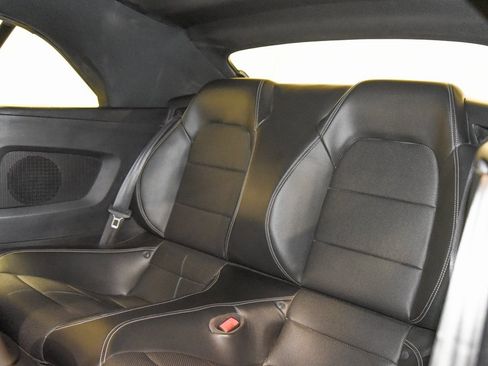 Used 2018 Ford Mustang GT Premium image 4