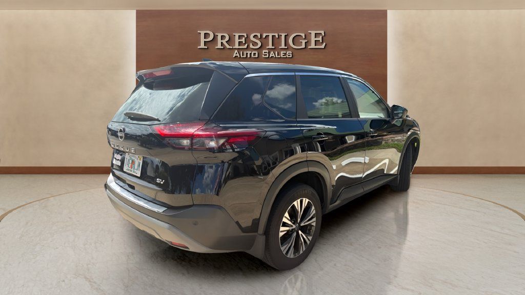 Used 2023 Nissan Rogue SV FWD image 6