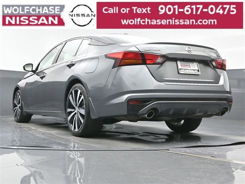 Used 2021 Nissan Altima 2.5 SR w/ SR Premium Package image 25