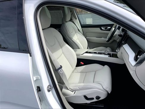 New 2026 Volvo XC60 T8 Ultra w/ Protection Package Premier image 31