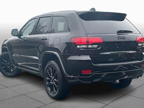 Used 2020 Jeep Grand Cherokee Altitude image 11
