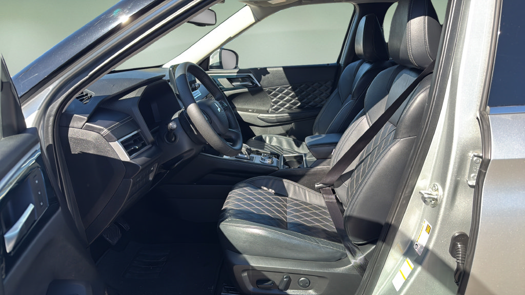 Used 2022 Mitsubishi Outlander SEL AWD/4WD image 12