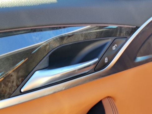 Used 2023 BMW 530i w/ Convenience Package image 18