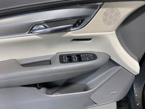 Used 2018 Cadillac XT5 Luxury AWD/4WD image 8