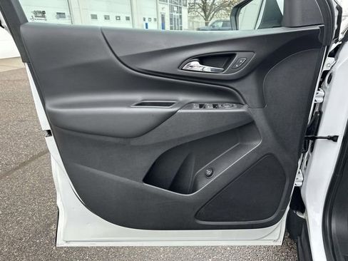 Used 2019 Chevrolet Equinox LT FWD image 44
