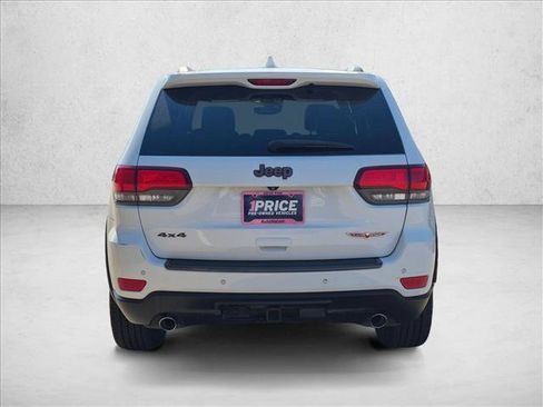 Used 2017 Jeep Grand Cherokee Trailhawk w/ Trailhawk Luxury Group AWD/4WD image 6