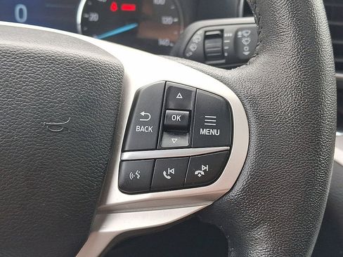 Certified 2024 Ford Explorer XLT w/ Equipment Group 202A AWD/4WD image 18