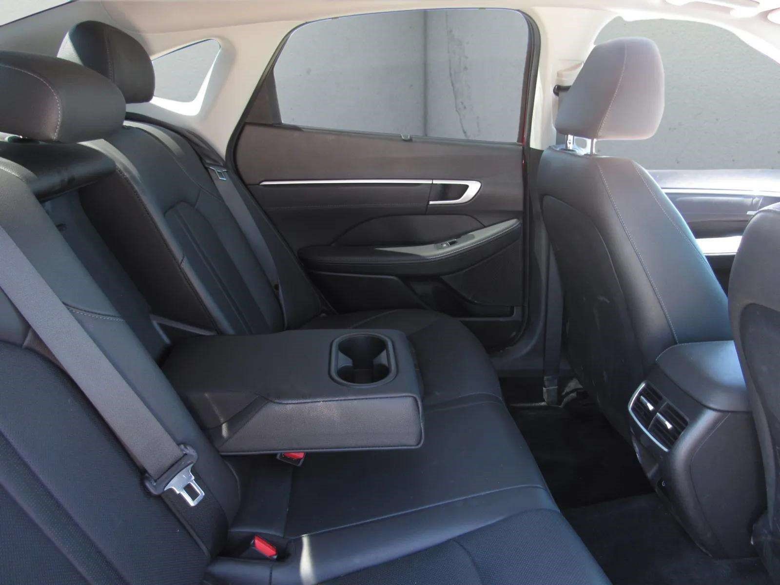 Used 2026 Hyundai Sonata Limited FWD image 12