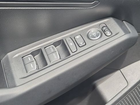 Used 2025 Honda Accord LX image 13