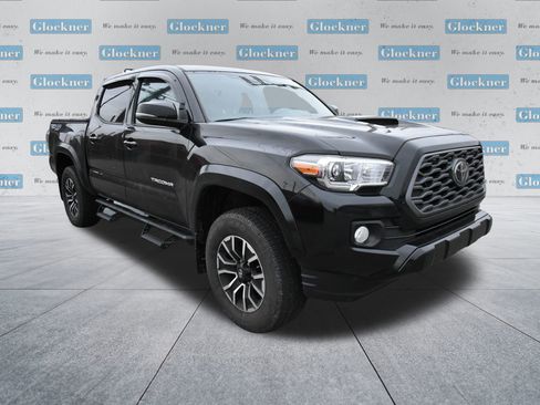 Used 2023 Toyota Tacoma TRD Sport image 3