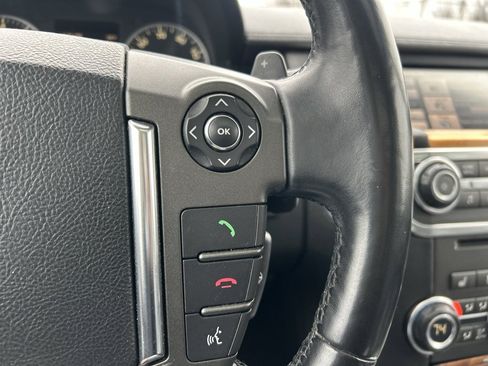 Used 2015 Land Rover LR4 HSE image 19