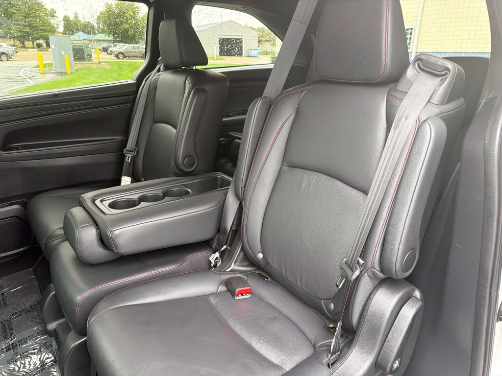 Used 2025 Honda Odyssey Sport-L image 14