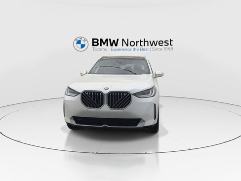 New 2026 BMW X3 xDrive30i w/ Premium Package AWD/4WD image 8