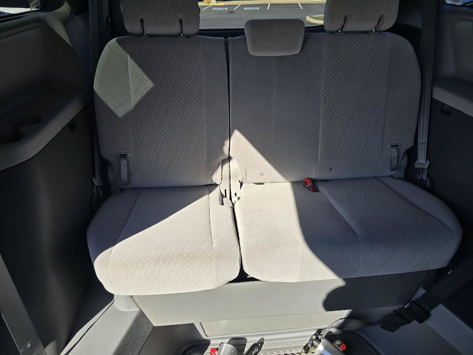 Used 2018 Toyota Sienna LE FWD image 16