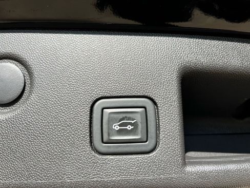 Used 2022 Chevrolet Equinox LT image 8