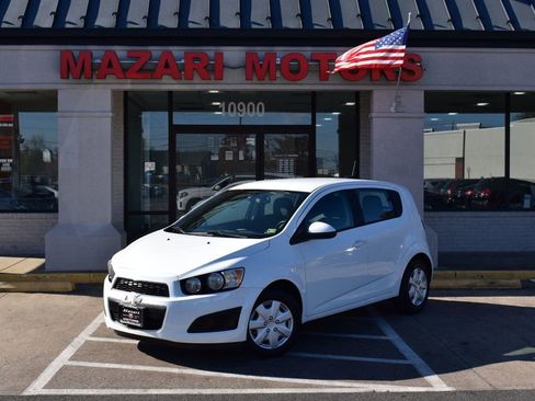 Used 2016 Chevrolet Sonic LS image 2