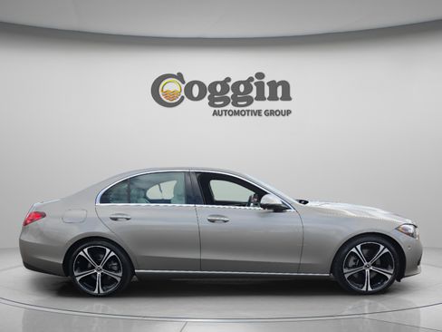 Used 2023 Mercedes-Benz C 300 Sedan image 7