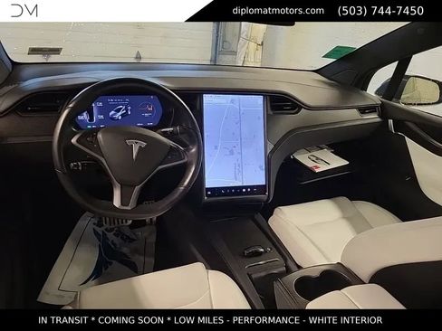Used 2020 Tesla Model X Performance image 7