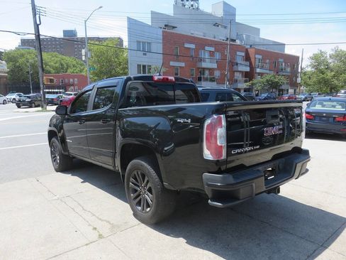 Used 2018 GMC Canyon SLE w/ Nightfall Edition AWD/4WD image 5