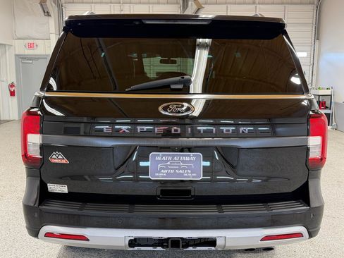 Used 2022 Ford Expedition Timberline AWD/4WD image 3
