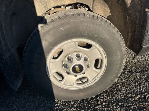 Used 2025 Chevrolet Silverado 2500 W/T w/ WT Convenience Package image 21