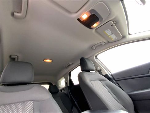 Used 2024 Kia Sportage LX FWD image 14