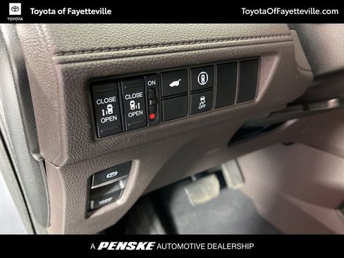 Used 2022 Honda Odyssey EX-L image 29