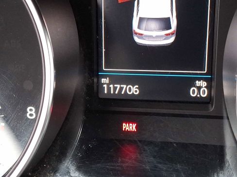 Used 2018 Volkswagen Tiguan S w/ 3rd Row Seat Package image 17